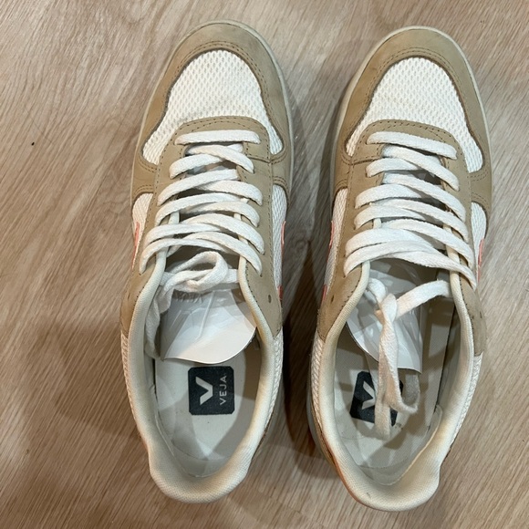 Veja V-10 Alveomesh & Leather Sneaker, White - Picture 6 of 10